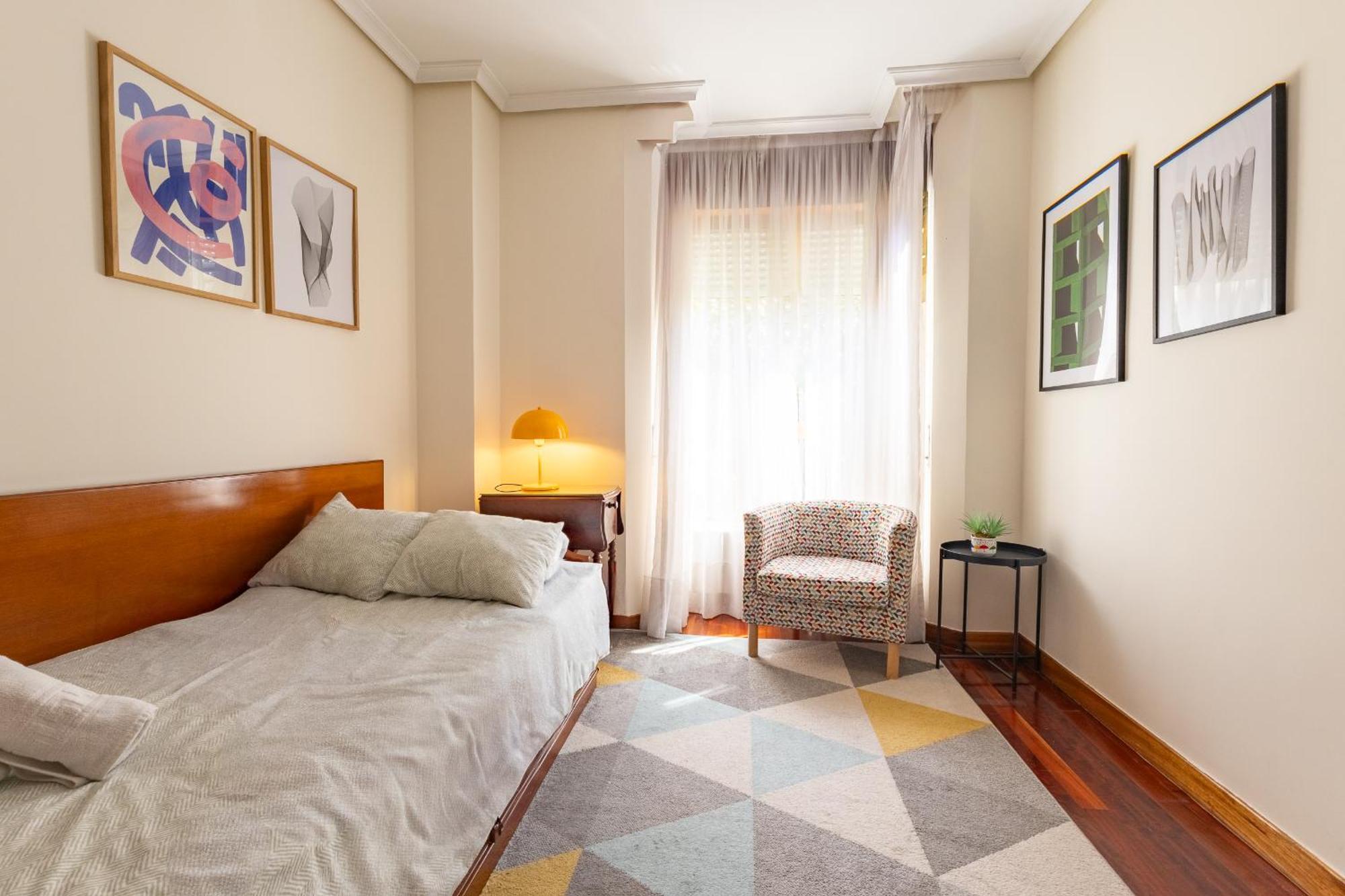 Morada De Lujo En Menendez Pelayo Appartement